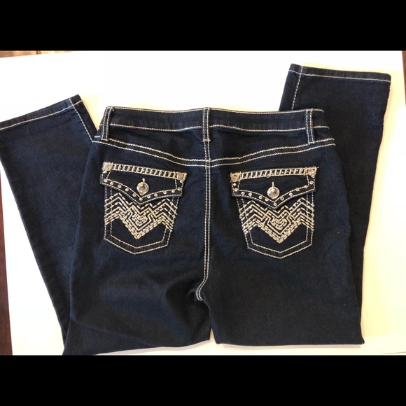Apt. 9 Pants - Apt 9 Capri jeans. Size 10